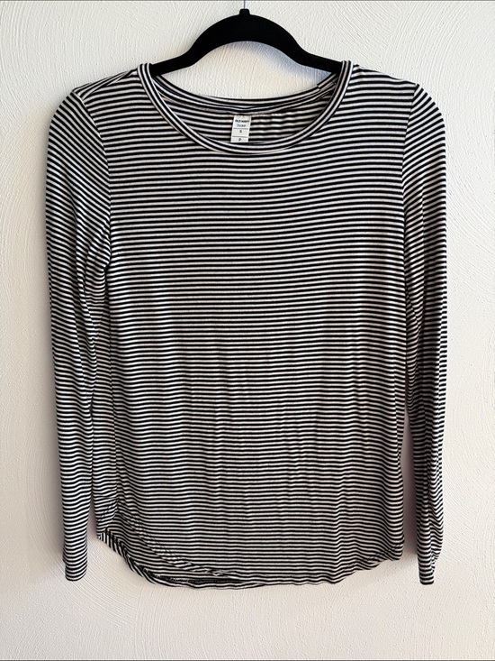 Old Navy Tops - Old Navy Luxe black and white Striped Long-Sleeve Tee